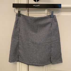 Brandy Melville John Galt white and black plaid Cara mini skirt, fits like xs